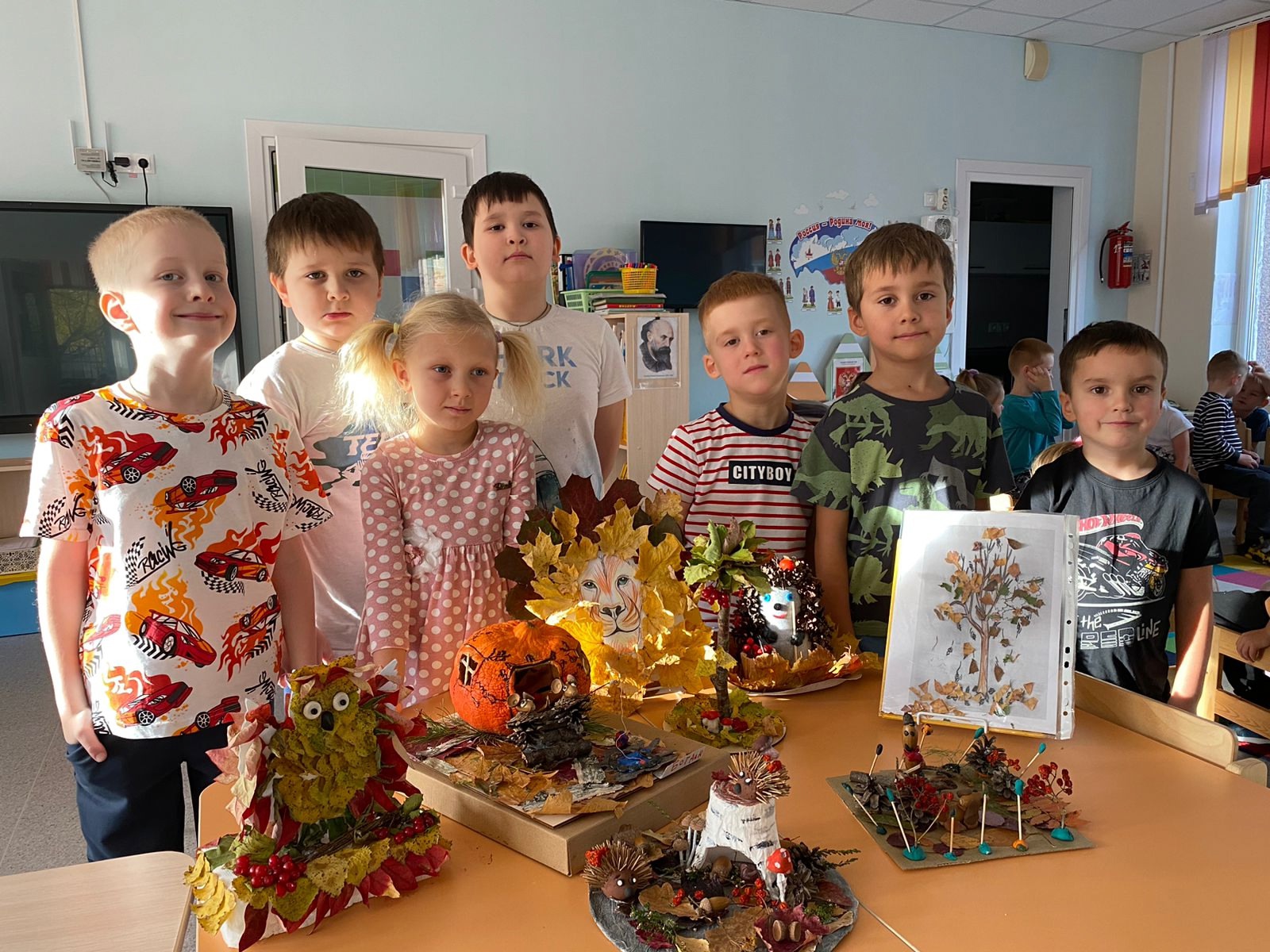 Выставка поделок «Осенние фантазии» в старшей группе..